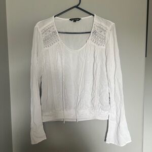 White long sleeved blouse